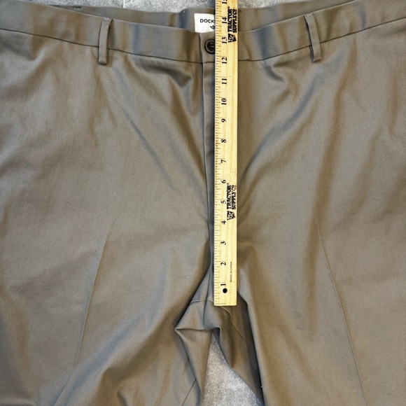 Dockers khaki flat front pant 48 waist 27.5 inseam - Picture 12 of 13